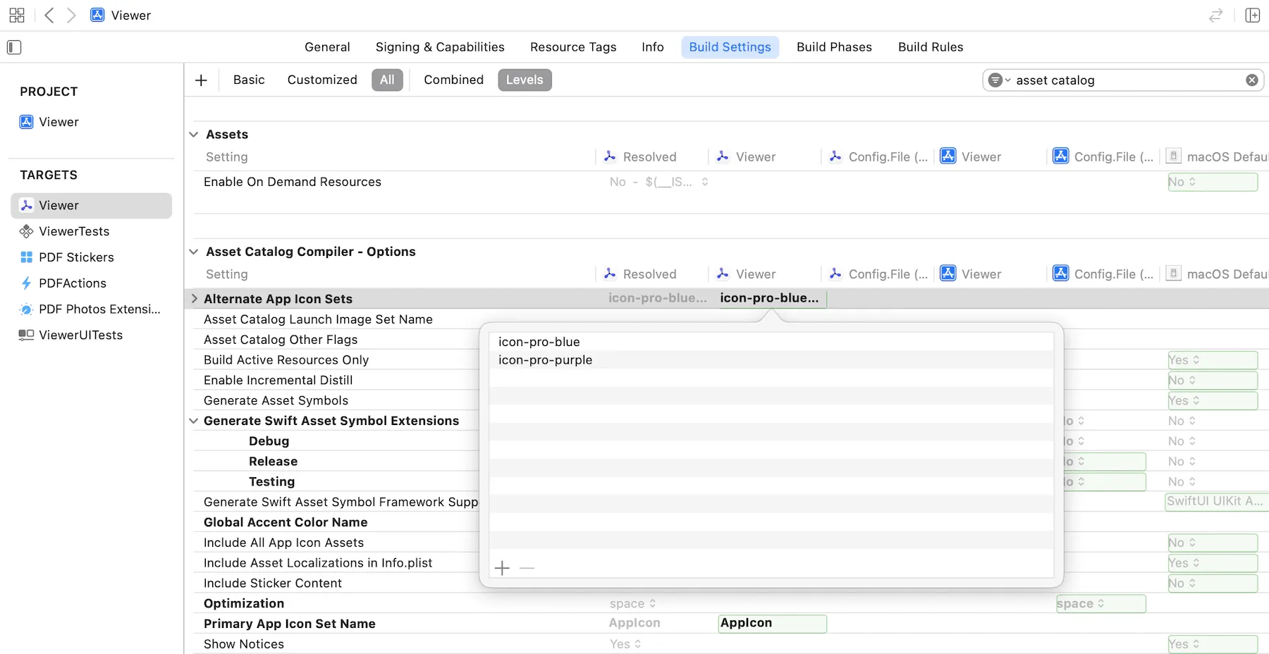 Screenshot of Xcode build settings showing Alternative App Icon Sets set to icon-pro-blue and icon-pro-purple